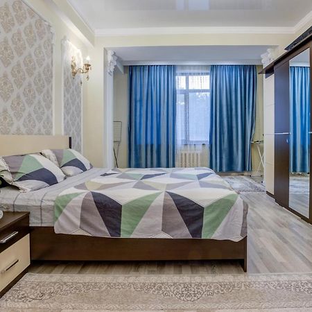 2-Ком Квартира Apartment Bishkek Luaran gambar